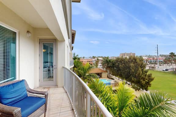Las Marinas Condominiums 405 - Image 2
