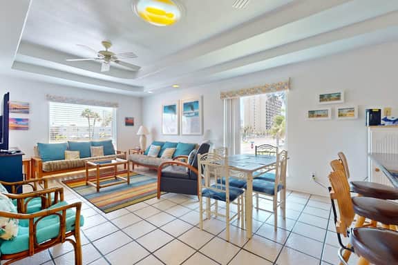 Marlin Street Townhome A - Image 5