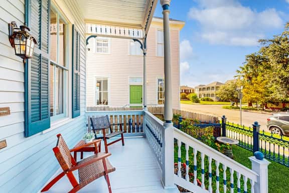 Blue Sky Getaway - Image 4
