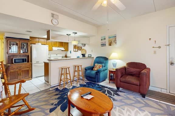 Ventura Condominiums #101 - Image 5