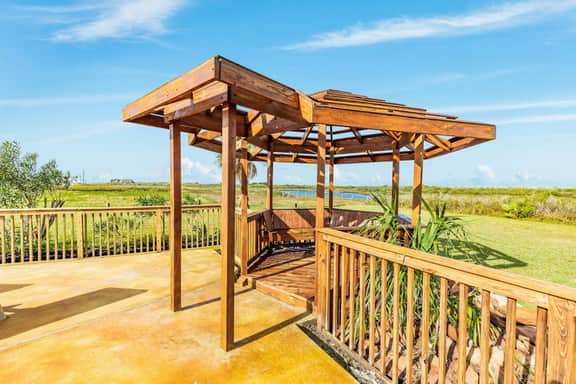 Bayside Paradise - Image 5
