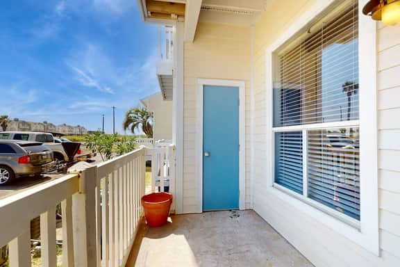 Beach Club 135 - Image 2