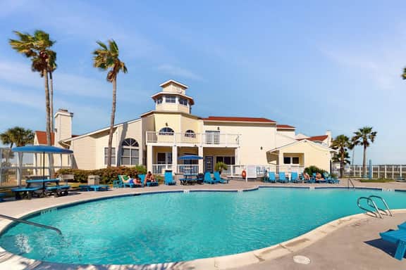 Beach Club - The Lighthouse - Image 2