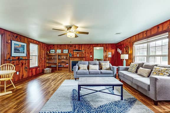 Flip Flop Inn - Image 4