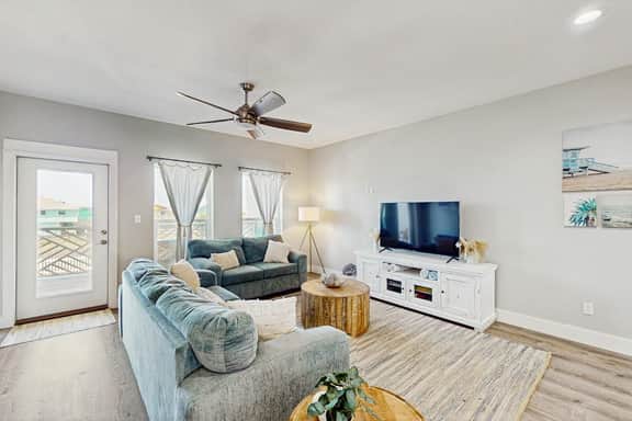 Shoreline Retreat - Image 5