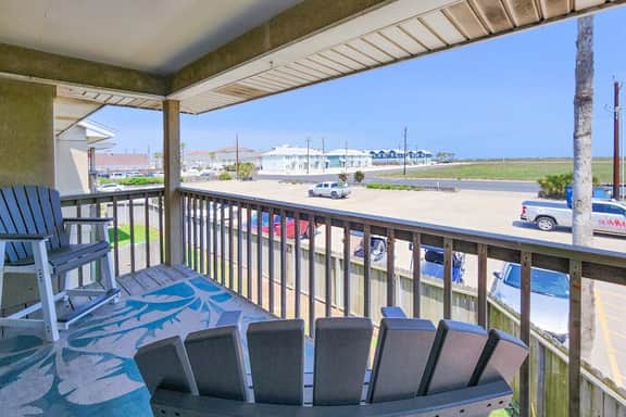 Lakeshore Villa #21 - Image 2
