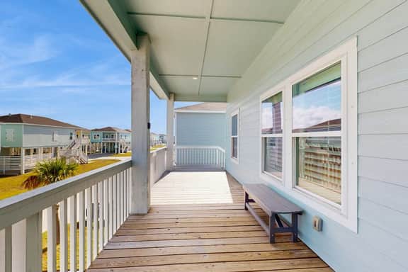 Gulf Breeze - Image 4