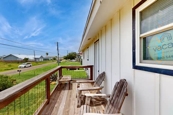 Bay Breeze House - Image 4