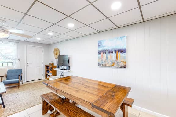 Unit 32, Island Retreat Resort - Image 4