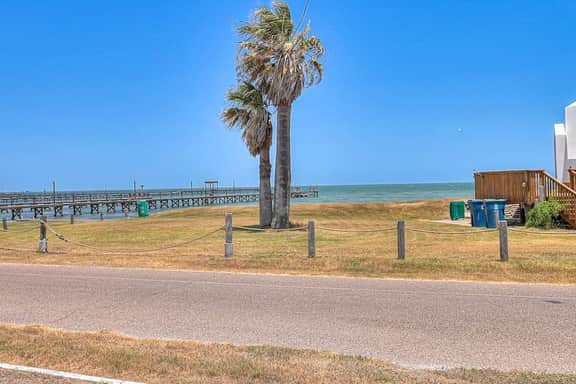 Blue Bay Breeze - Image 5