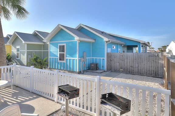 Anegada Village - Love & Luck - Image 4