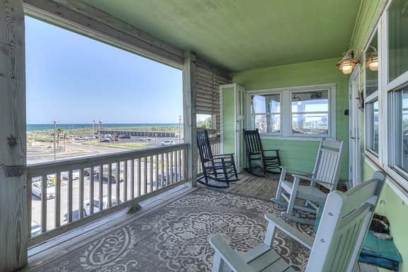 Gulf Breezes Entire Home - Image 5