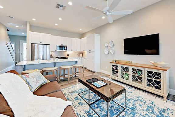 Reserve at St. Charles Bay: Reserve Lane Townhome 102 Villa - Image 3