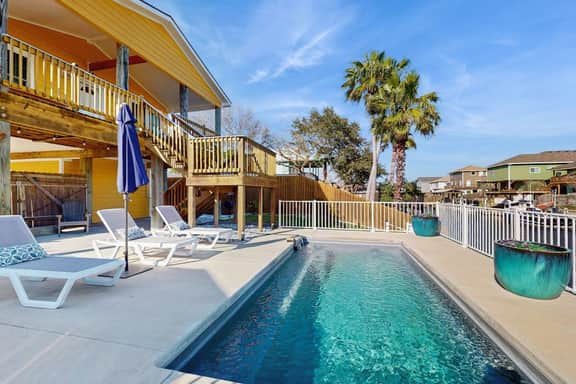 The Yellow House on Laguna Shores - Image 3