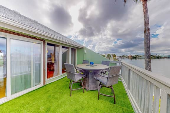 Puente Vista 237 - Wilson's Watering Hole - Beach Fun - Image 3