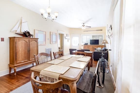 Castaway Cottage - Image 1
