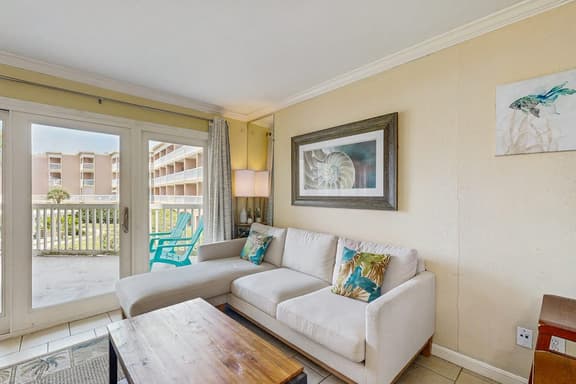 Victorian Condos Barefoot Beach Haven - Image 1