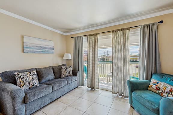 Beachside Escape - Image 1