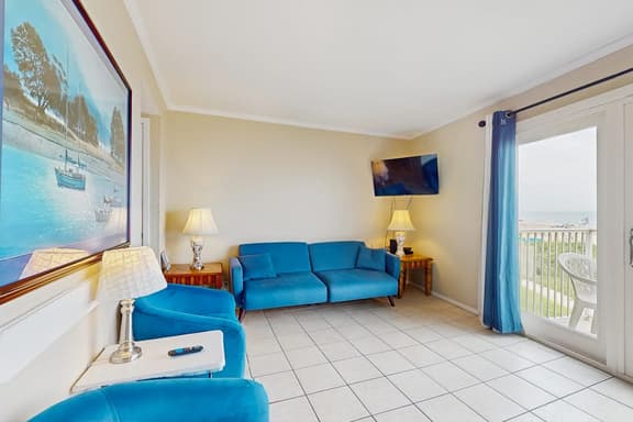 La Internacional Condominiums #203 - Image 1