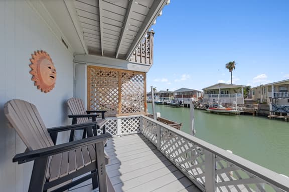 Lazy Days Sea Cottage - Waterfront, Pools, Golf - Image 1
