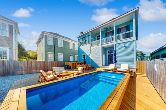 Blue Sky Getaway - Image 1