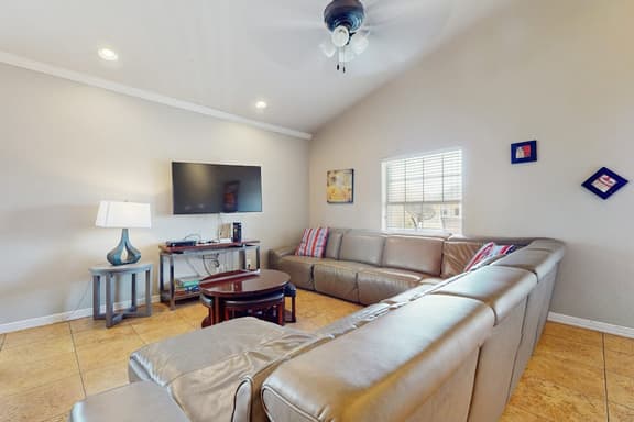 Casa Nirvana - Image 1