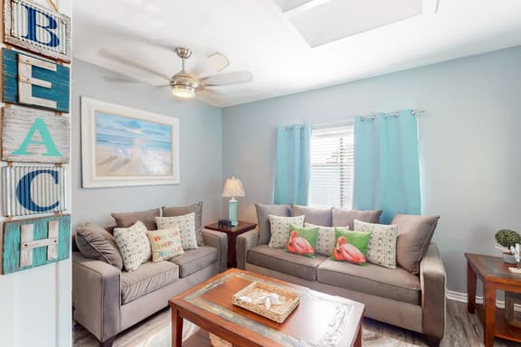 Leeward Isles 305 - Image 1