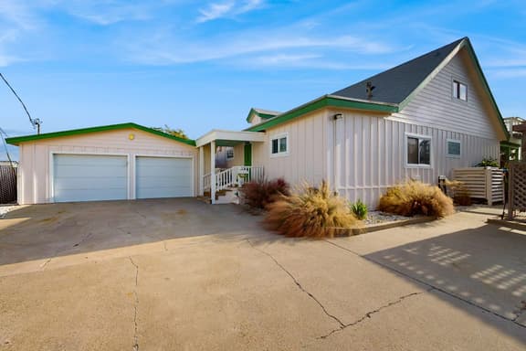 El Cerrito Place - Image 1