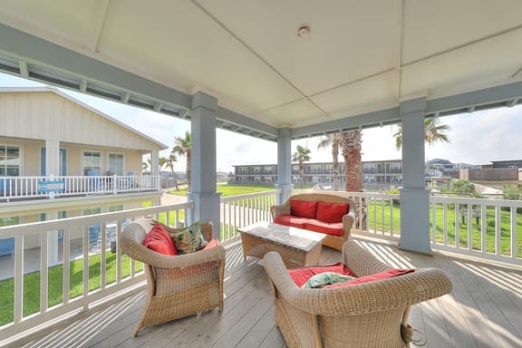 Pipeline Manor - Image 1