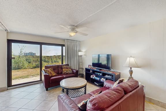 Island House #105 - Image 1